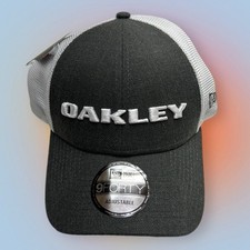OAKLEY Men  s Heather Gray White Adjustable Baseball Hat