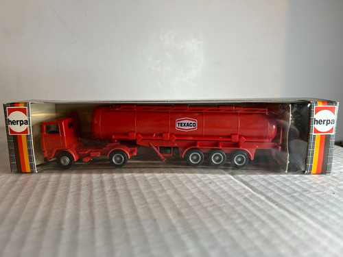 HERPA #800200 Volvo F10 cabina con remolque cisterna de tres ejes "Texaco" H.O. 1:87 | Zustand: New
