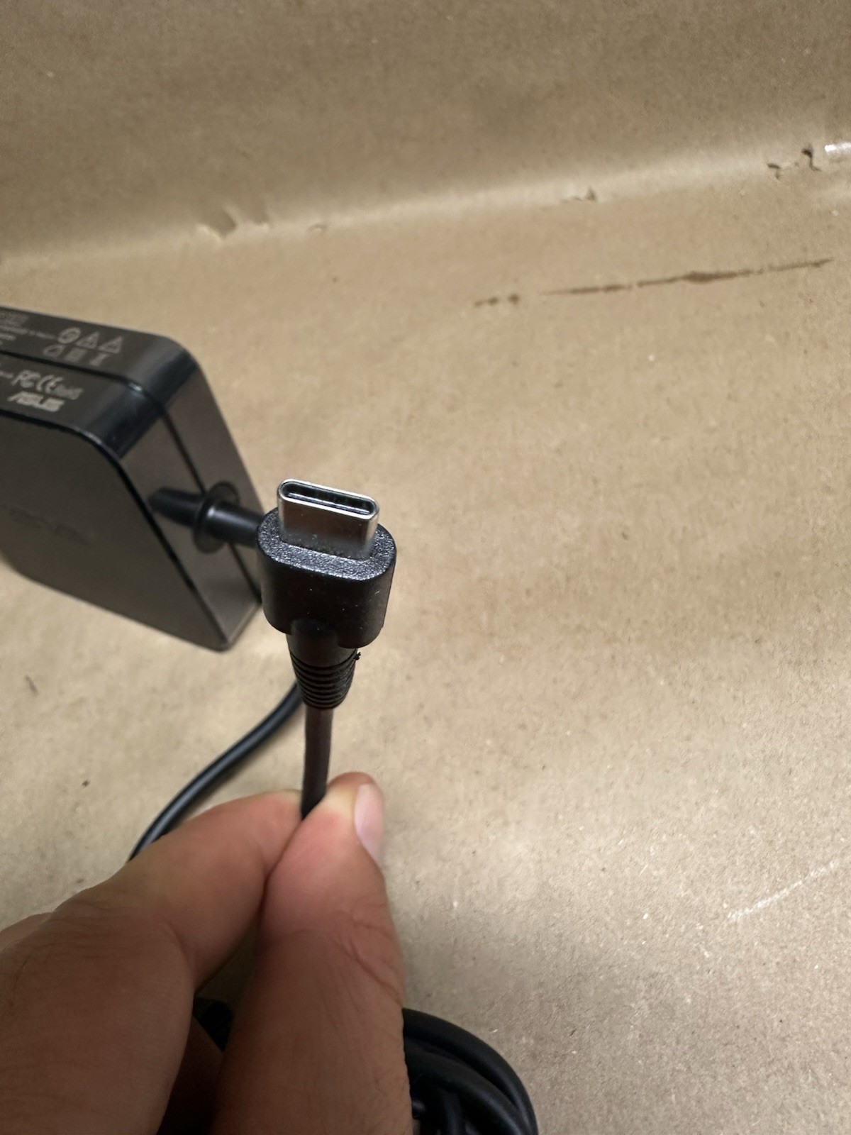 OEM ASUS Genuine ASUS Power Adapter ADP-65DW A Charger 19V 3.42A  ADP-65DWA 4mm