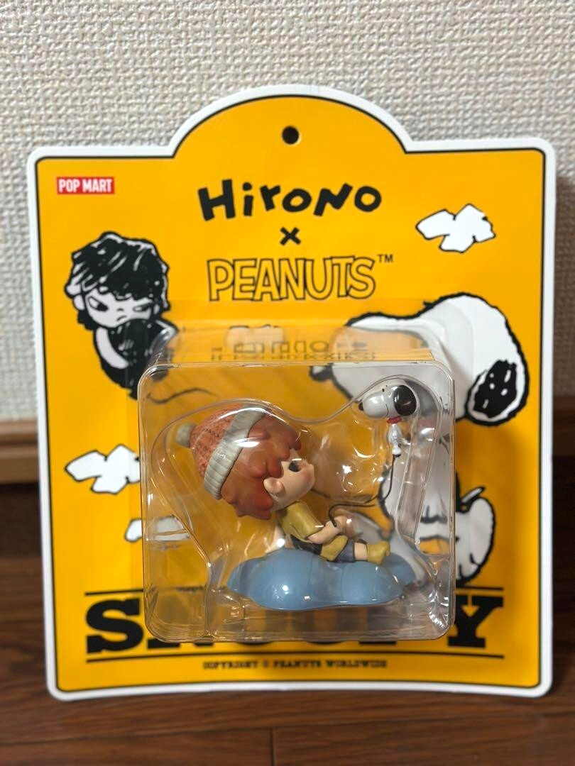 ポップマート Hirono x Peanuts Snoopy Popmart Hirono x Peanuts Snoopy Collab Figure Toy New Sealed