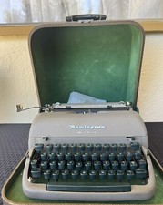 Remington Quiet-Riter Miracle Tab Typewriter Vintage 1950’s w/ Case Excellent thumbnail