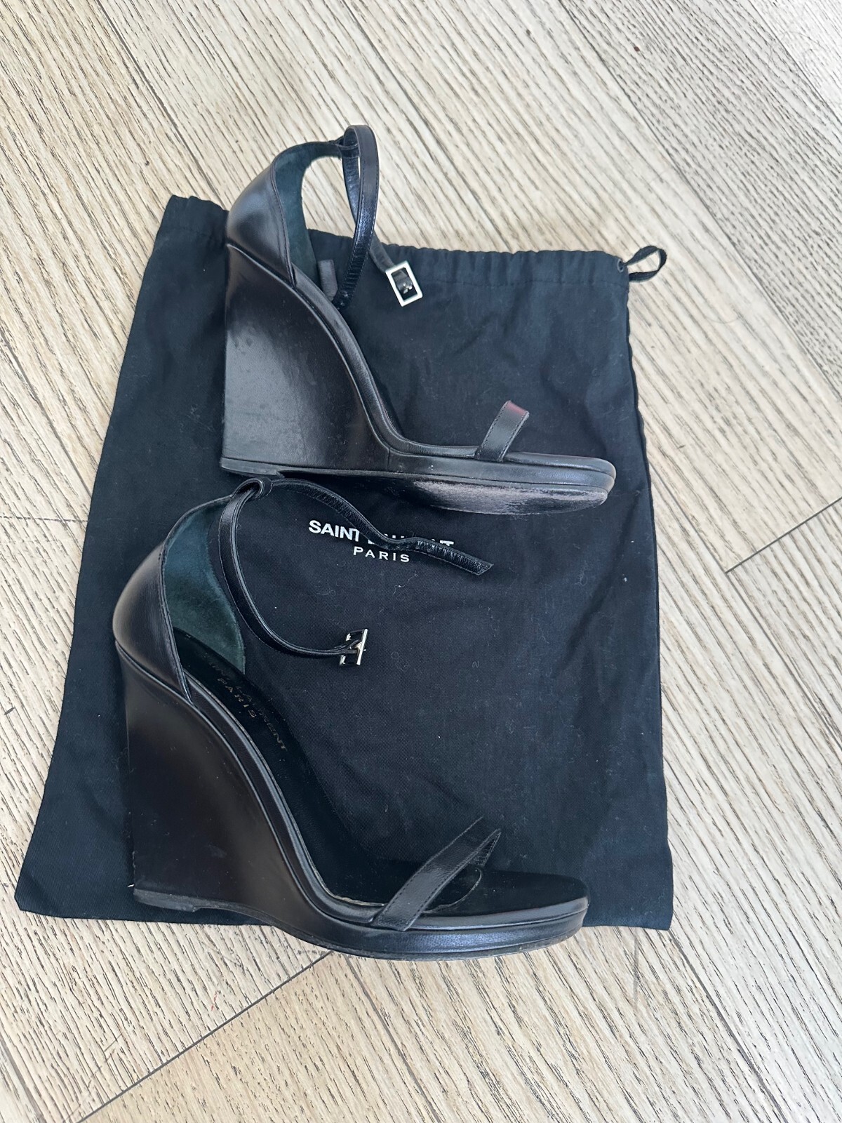 Sandali Saint Laurent in pelle nera TAGLIA 5