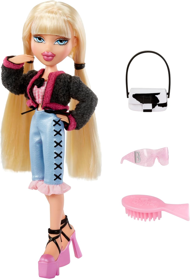 Bratz Karol G Bratz Goin' Out! Doll Cloe Collectible Fashion