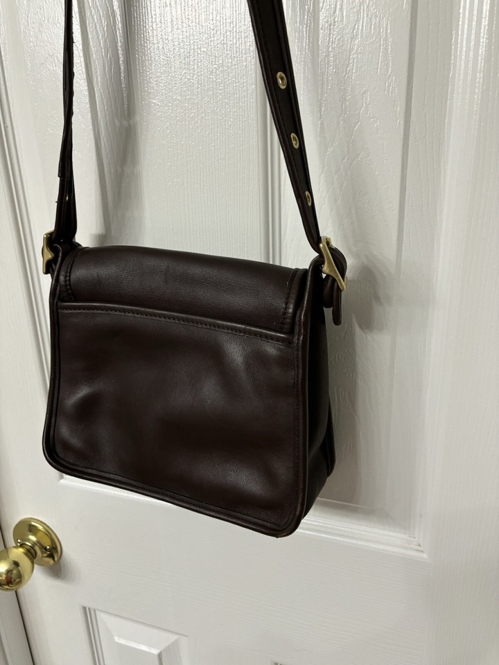 Vintage Coach 9061 Rambler Legacy Mahogany Brown Crossbody Shoulder