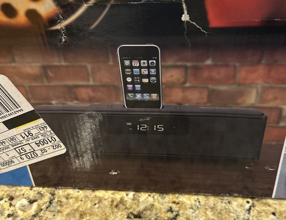 I-LIVE 2.1 CHANNEL DOCKING SYSTEM CD PLAYER, RADIO, PHONE ,REMOTE NOS NEW - Image 4 of 4