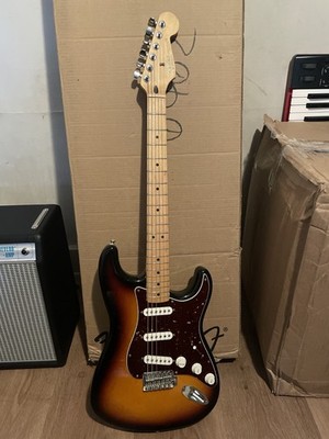 1999 Fender MIM Stratocaster Sunburst 