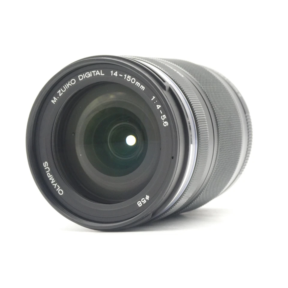EXCELENTE- Lente Olympus M.Zuiko Digital ED 14-150mm f/4-5.6 II #683 - Imagem 2 de 4