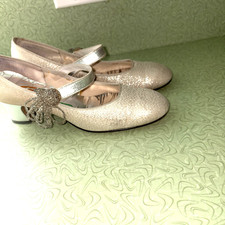 VTG Sbicca 70s Silver Disco Heels Latin Ballroom Dancing Jeweled Beaded Bow Sz 6