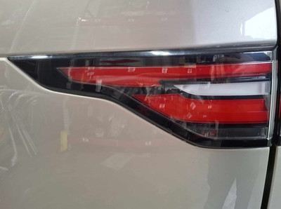 2017 Land Rover Discovery Tail Light Brake Lamp Drivers Left Led LH 2017-2020