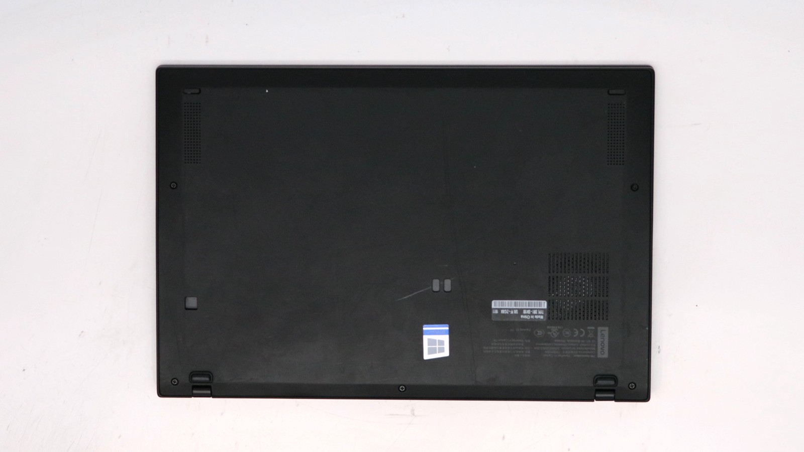 Lenovo ThinkPad X1 Carbon 7th Gen, 14-Inch Laptop, with INTEL(R) CORE(TM) I7-10710U CPU @ 1.10GHZ, 1TB nvme, Windows 10 Pro