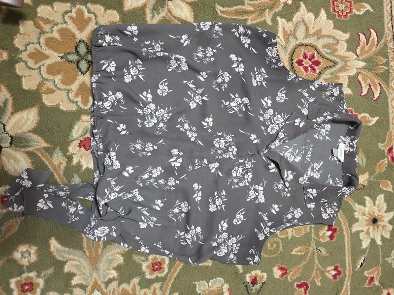Ladies Sz Large LOFT sleeveless Floral Top With Side Tie