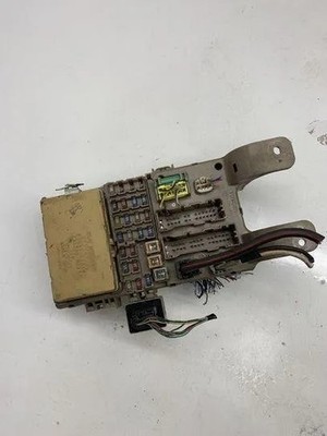 Toyota Corolla Verso ZER, ZZE12, R1 Sicherungskastenmodul 2323000231 23936391