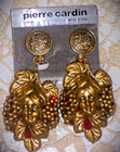 80s VINTAGE PIERRE CARDIN~CHERUB W/GRAPES CLIP EARRINGS BAROQUE MIP HTF! LQQK🤩 — photo 1