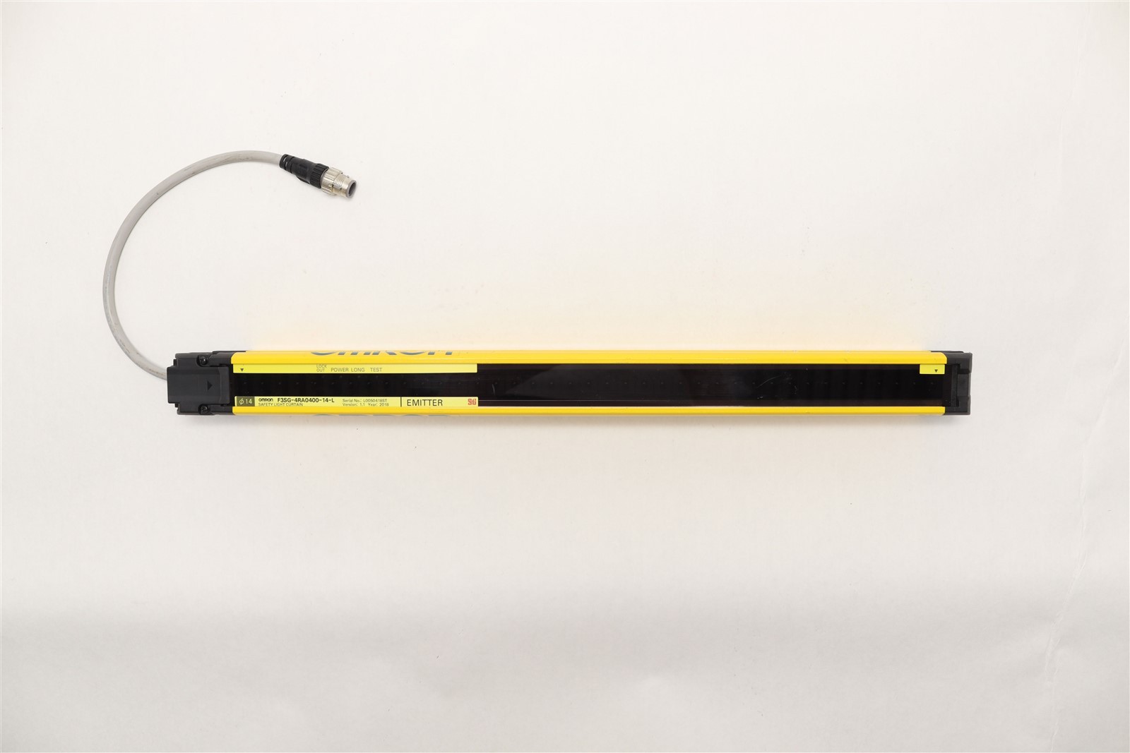 OMRON SAFETY LIGHT CURTAIN EMITTER 400MM 14MM RESOLUTION F3SG-4RA0400-14-L