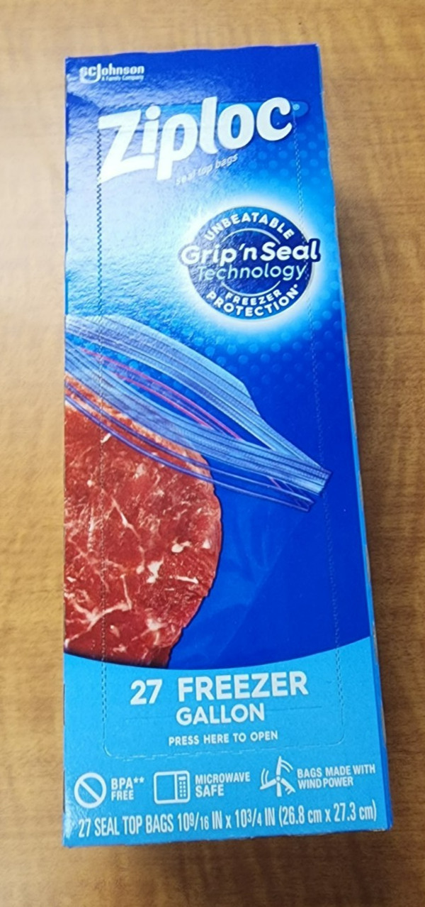 Ziploc Freezer Gallon 27 Bags Per Box Package includes 6 Boxes (162 bags total)