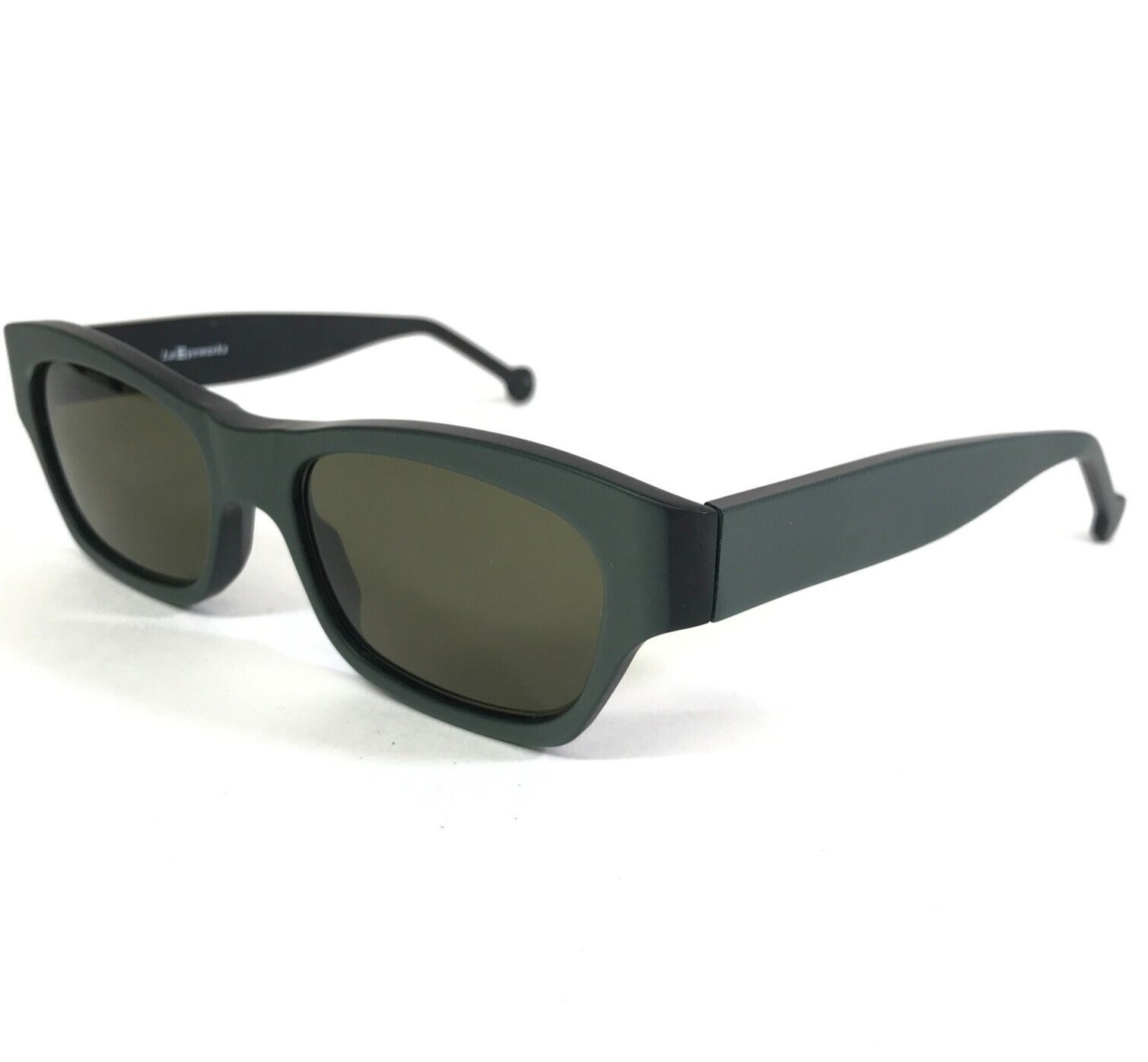 Винтажные солнцезащитные очки la Eyeworks MILES в матово-зеленой прямоугольной оправе с зелеными линзами