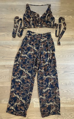 Fame and Partners Navy Tiger Print Two-Piece Set Size Crop Top