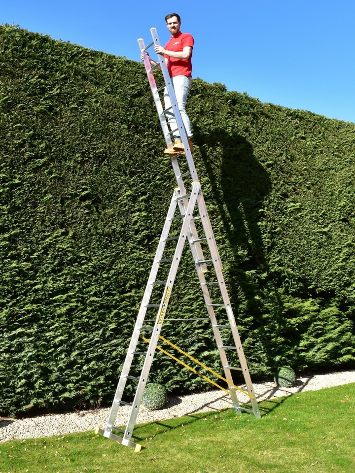 Triple Combination Ladders - 3 Section Trade Master EN131 Professional ...