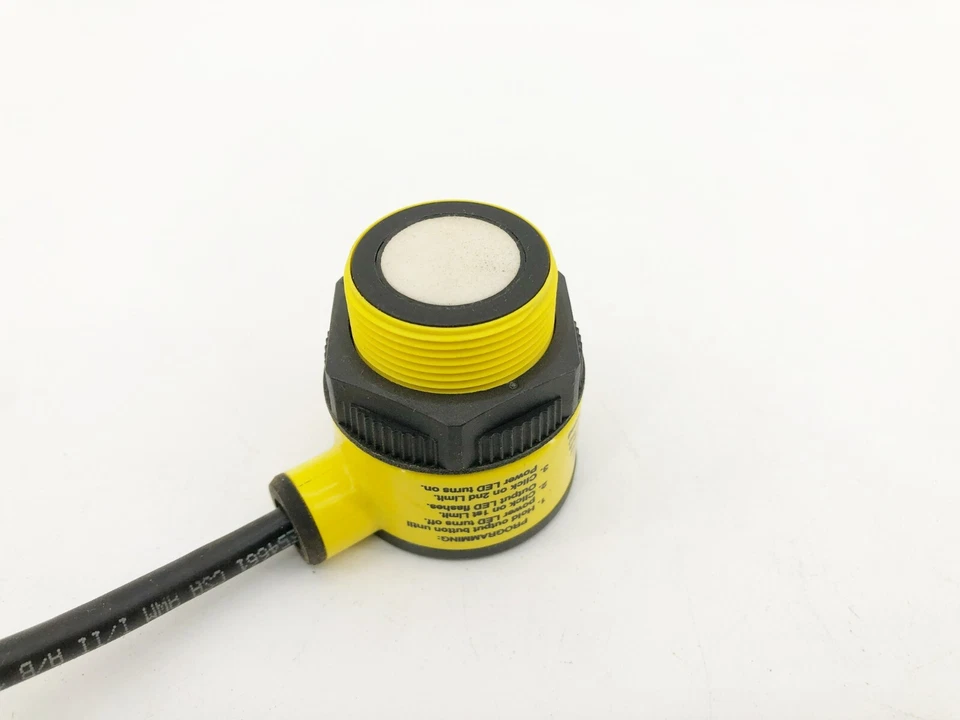 New Banner Engineering T30UXUC Ultrasonic Sensor 3m Range 0-10VDC Analog Output - Image 2 of 4