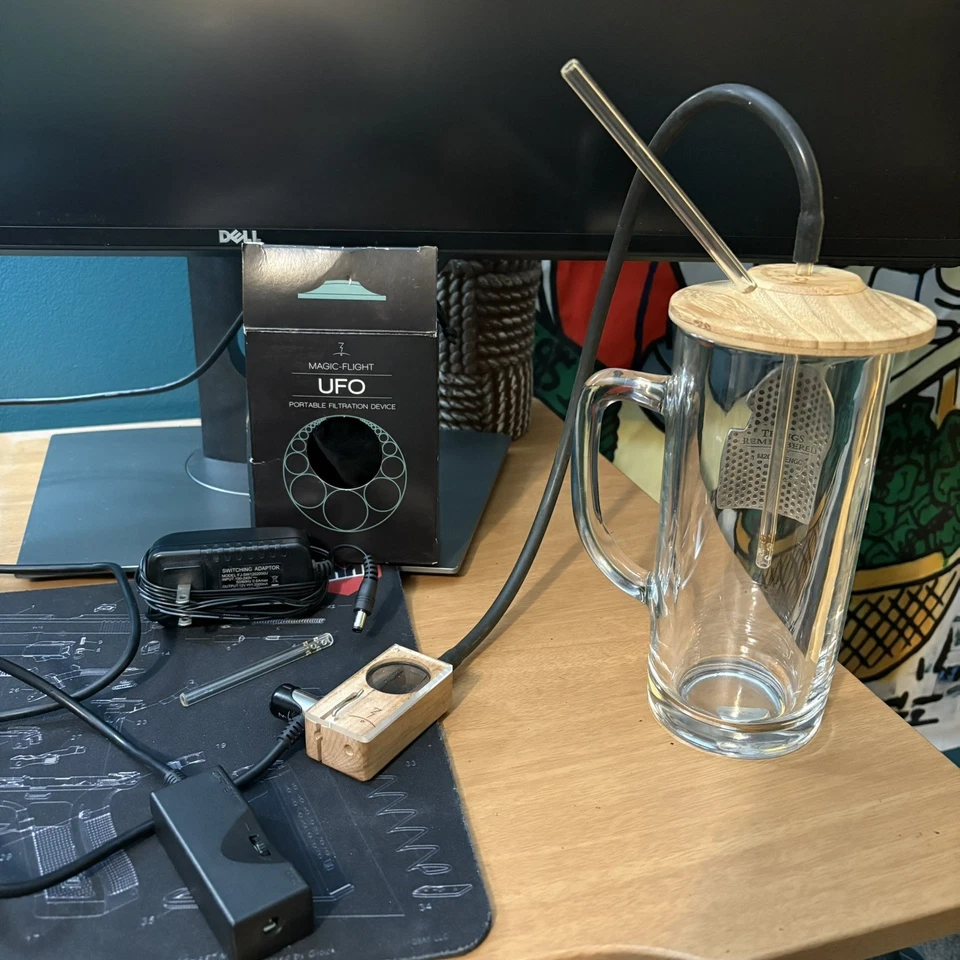 Caja de lanzamiento Magic Flight con dispositivo de filtración portátil OVNI y encendido original 2.1 Foto 2 de 4