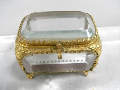 🇫🇷 ANCIEN COFFRET BOITE A BIJOUX LAITON DORÉ VERRES BISEAUTÉS NAPOLÉON III - Photo 1/4