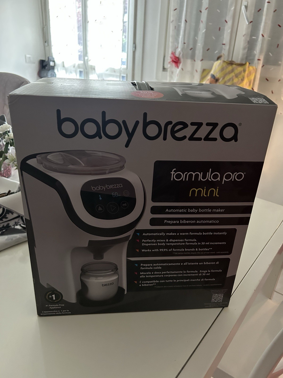 Baby Brezza Formula Pro Mini preparatore biberon automatico bianco/nero