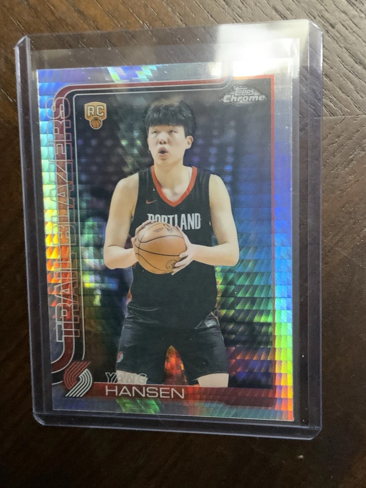 2025-26 Topps Chrome - Yang Hansen #266 Prism Refractor (RC)