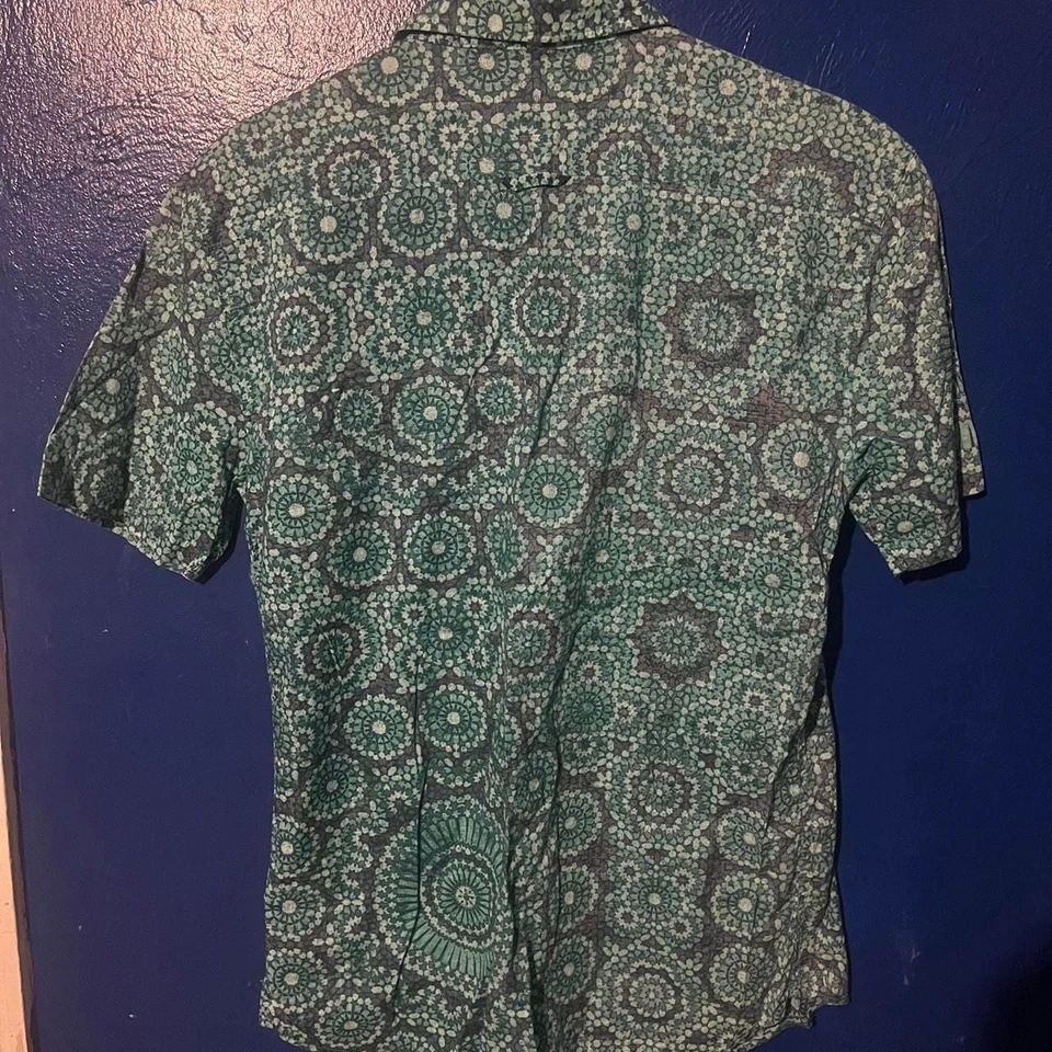 Camisa de manga corta Lucid Tapis para niños en oliva  Foto 3 de 3