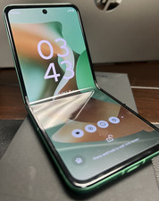 MOTOROLA MOTO RAZR 5G 2025 BRAND NEW TEAL COLOR UNLOCKED