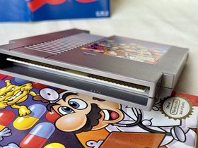 Dr. Mario (Nintendo NES, 1990) - Game Cartridge with Box Manual & Poster