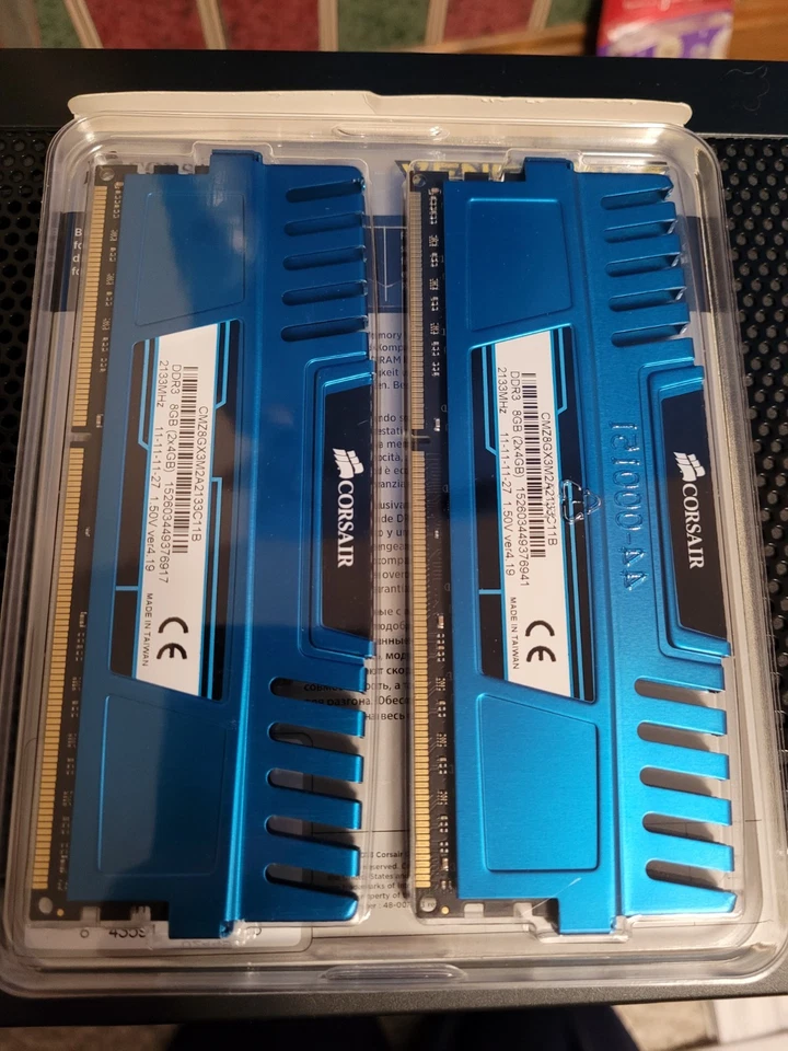 Corsair Vengeance DDR3 2X4GB - Image 3 of 4