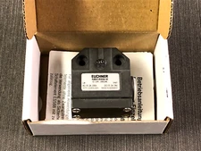 Euchner NB01R556-M (085246) Safety Limit Switch Roller Plunger M12 Cable Entry