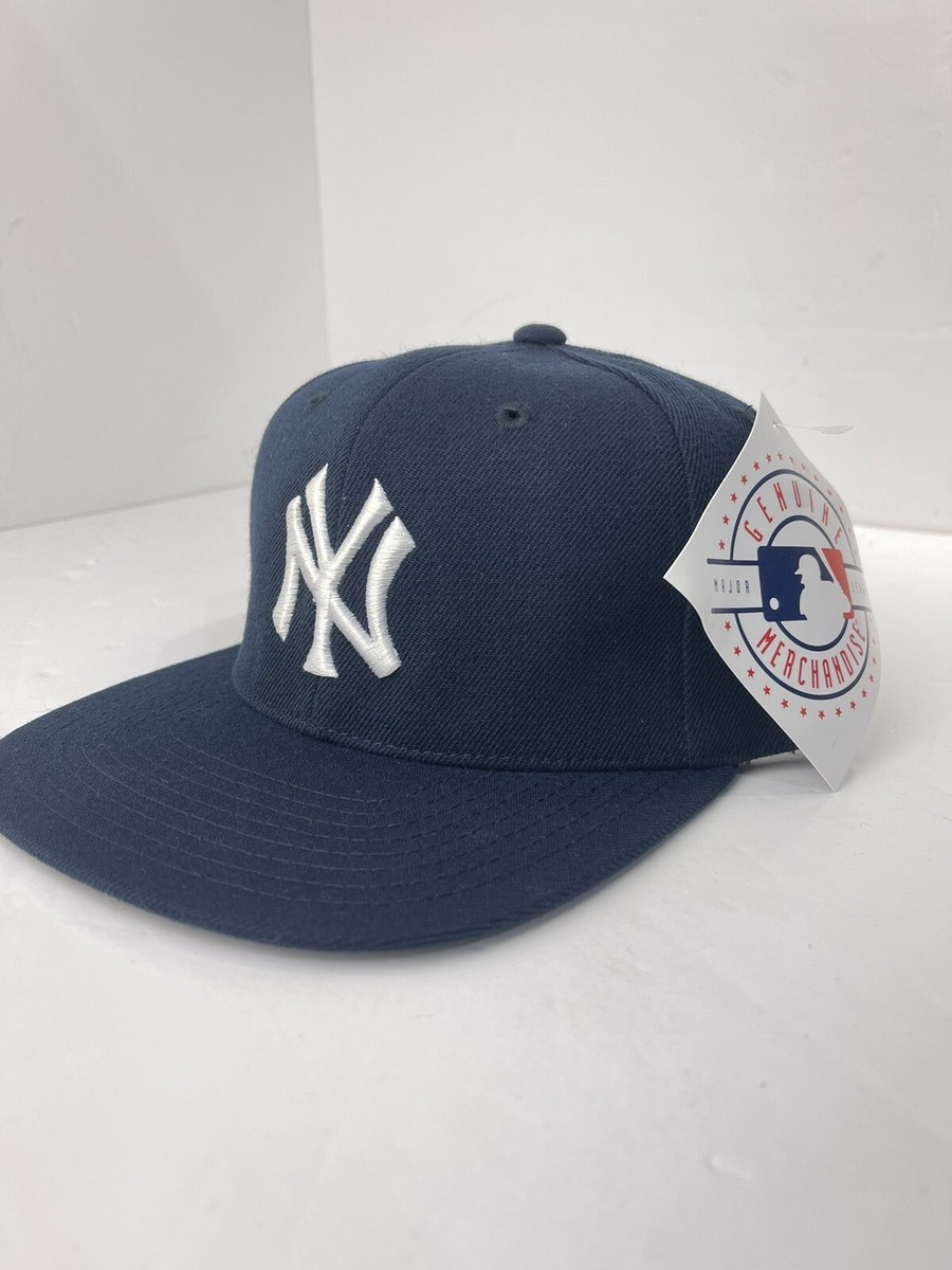 90s New York Yankees Drew Pearson Stadium Merchandise Fitted 90s New York Yankees Drew Pearson Stadium Merchandise Fitted