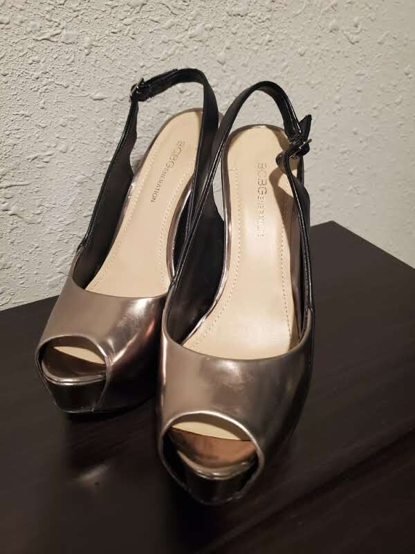BCBGeneration platform high heels Gold/Black sz 6… - image 4