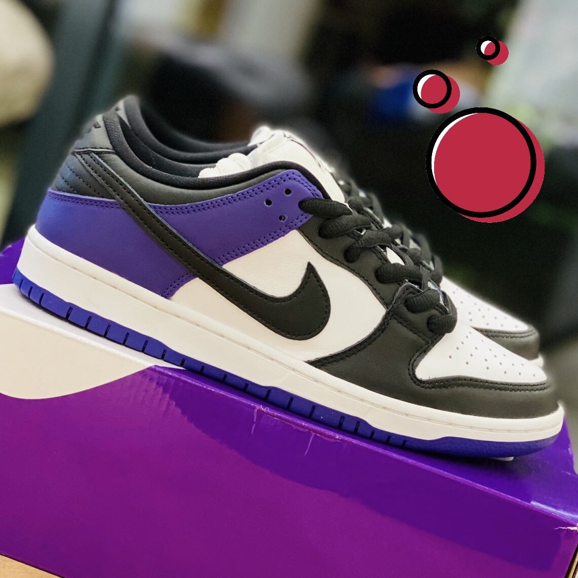 Nike SB Dunk Low Court Purple UK US EU 43 Brand New Ready