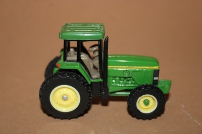 ERTL Modell 1:64  Traktor  John Deere 7800