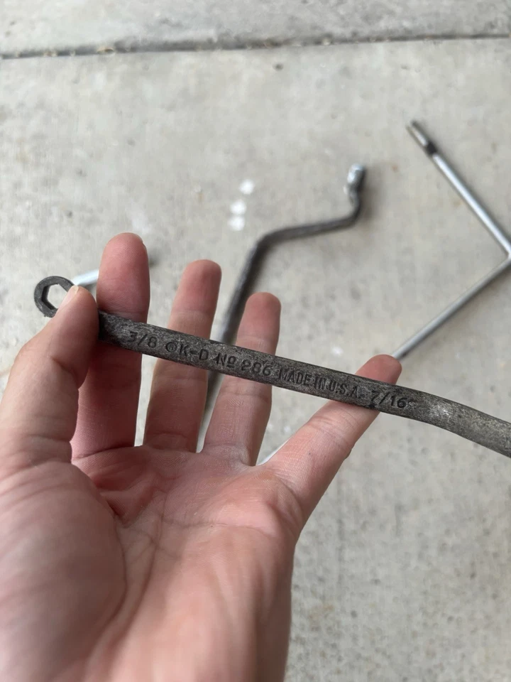 K-D No. 286 EE. UU. 3/8 x 7/16 Desplazamiento Freno Purga Caja Llave Foto 2 de 4