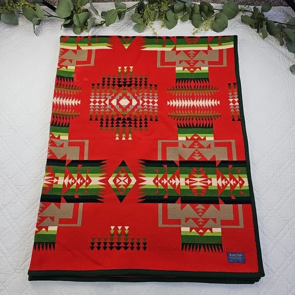VTG Pendleton Beaver State Red and Green Aztec Throw Blanket 58" x 73" - Image 3 of 4