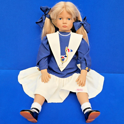 SIGIKID KÜNSTLERPUPPE ILSE WIPPLER  28741 PUPPE VINYL DOLL 54 CM LIMITIERT 04/25