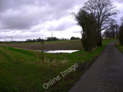 Foto 6x4 Fußweg abseits der Gid Lane Lower Froyle Dieser Fußweg wird von der c2011 verwendet