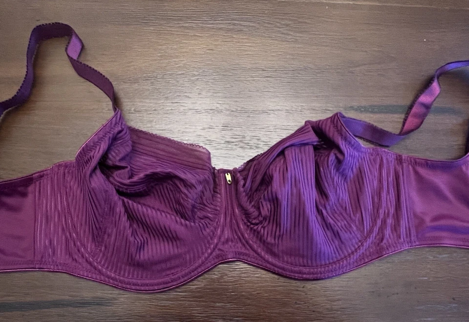 Sujetador Fantasie 3091 con aros fusión soporte lateral cobertura completa negro cereza 32I Foto 4 de 4