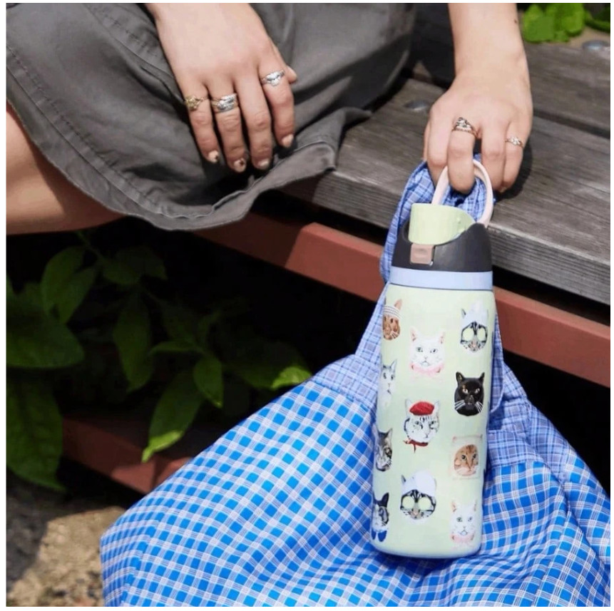 Owala 32oz FreeSip Water Bottle Cat Collage Catwala Urban Outfitters Exclusive N