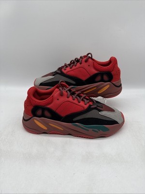 Yeezy 700 Hi-Res Res Resolution Sneaker Rot Schwarz UK 10 EU 44 2/3 Neu