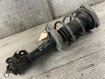 82144 Federbein links vorne MERCEDES-BENZ A-Klasse (W176) A1763234300 - Bild 1 von 4