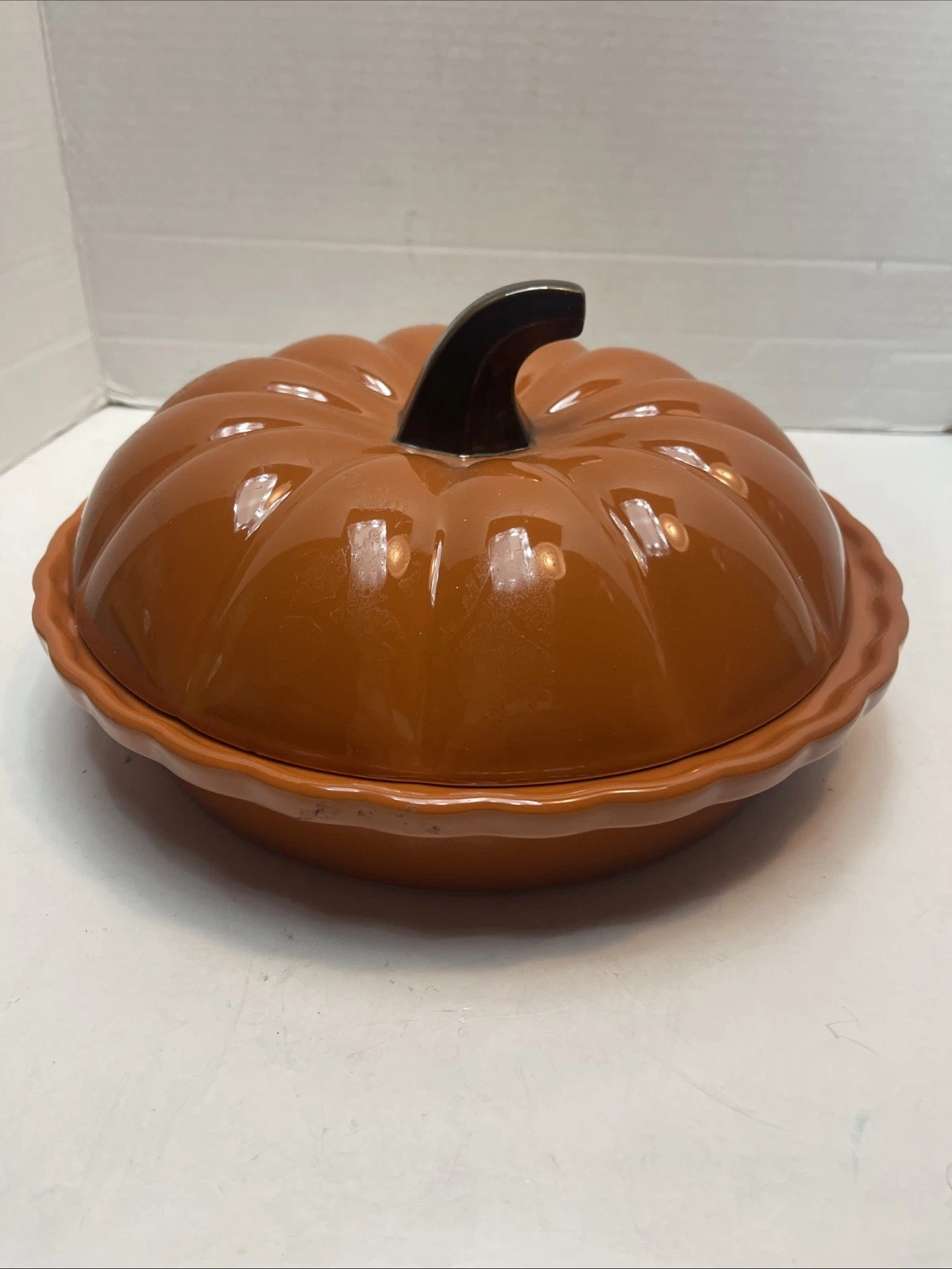 Pumpkin Pie Plate With Lid Ceramic Baking Pie Covered Dish New
Opens in a new window or tab