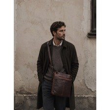Jack Georges Voyager Unisex Buffalo Leather Crossbody Messenger Bag Brown