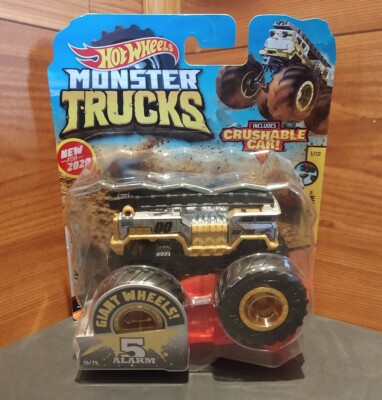 2020 HOT WHEELS MONSTER TRUCK™ STUNT STORM™ *5 ALARM* WITH CRUSHABLE CAR! 