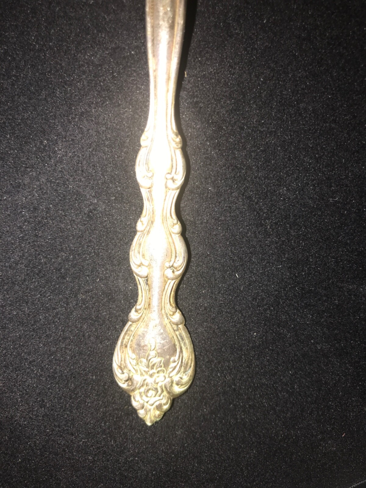 Vtg. International Deep Silver, shell bowl sugar/serving spoon w