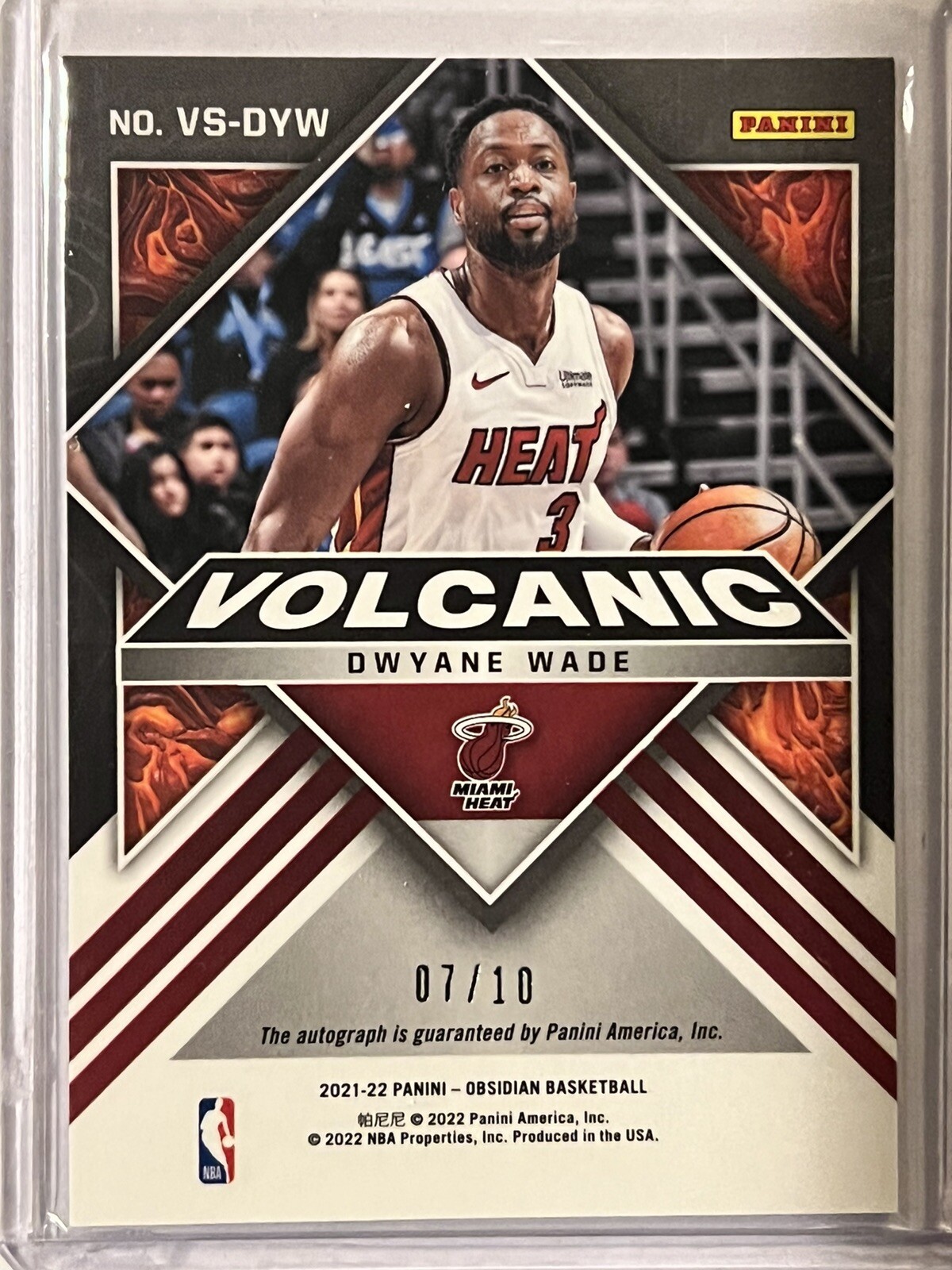 2021-22 Obsidian Heat Dwayne Wade Auto - SSP Yellow Etch Volcanic 