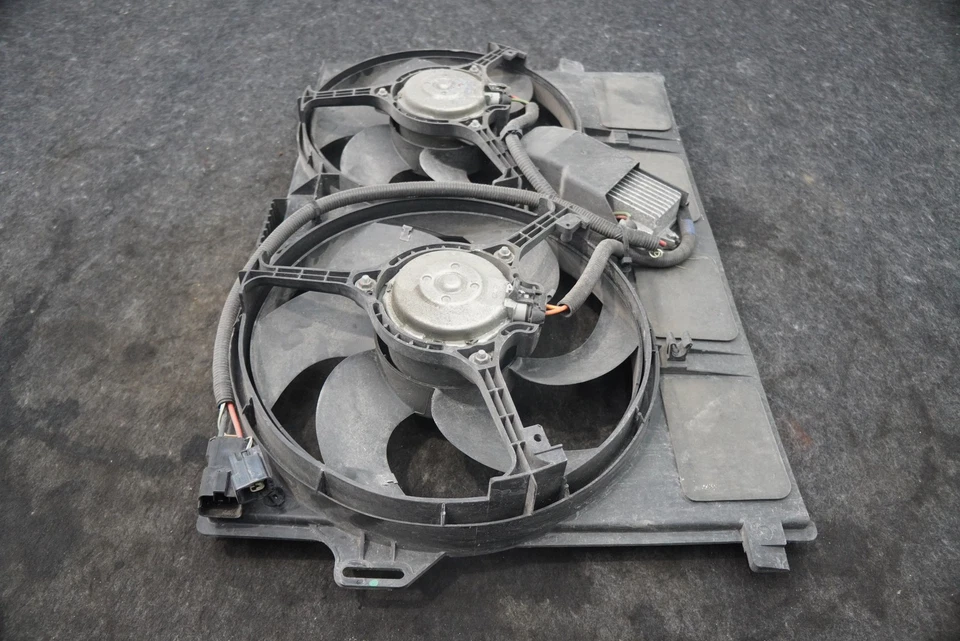 Engine Radiator Cooling Fan Motor 4G43-8C607-AA Aston Martin V8 Vantage 2006-16 - Image 3 of 4